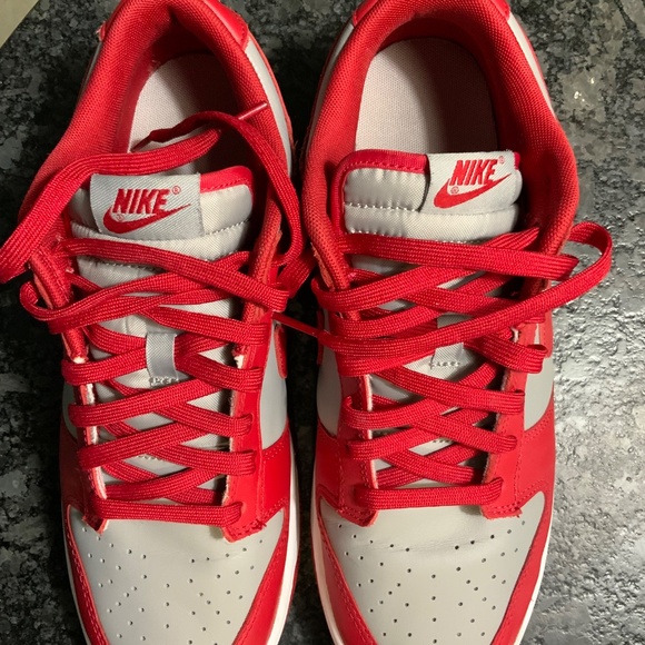 Nike Dunk UNLV 9.5 - Picture 2 of 6